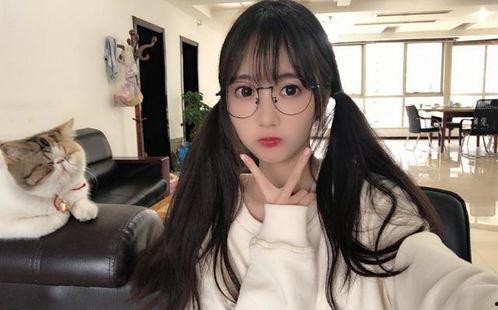 瓜妹代吃视频,揭秘网红美食背后的真实味道