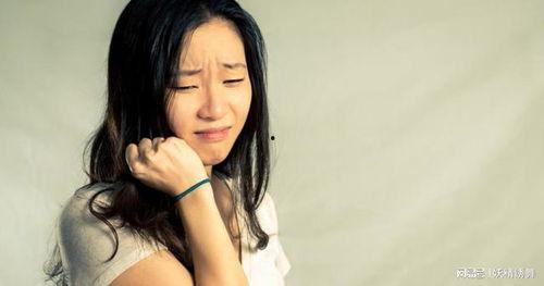 媳妇抓老公视频吃瓜,视频曝光引发网友热议