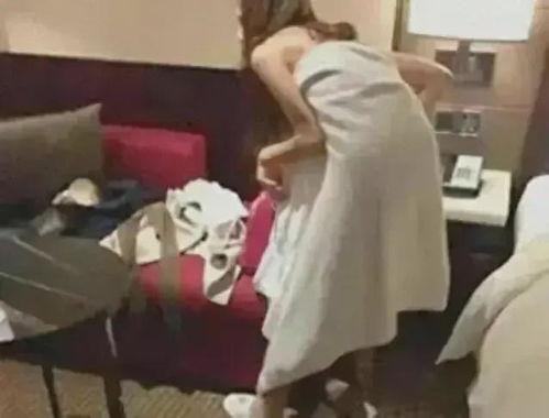 现场吃瓜老师视频播放,揭秘校园趣味瞬间