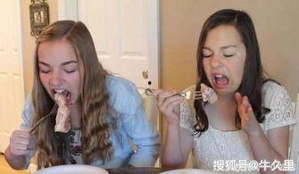 外国人姐妹吃瓜视频,揭秘全球美食圈趣闻