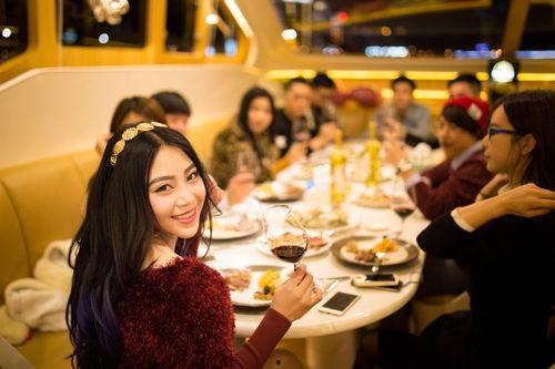 女生聚餐吃瓜视频,揭秘校园八卦风云录